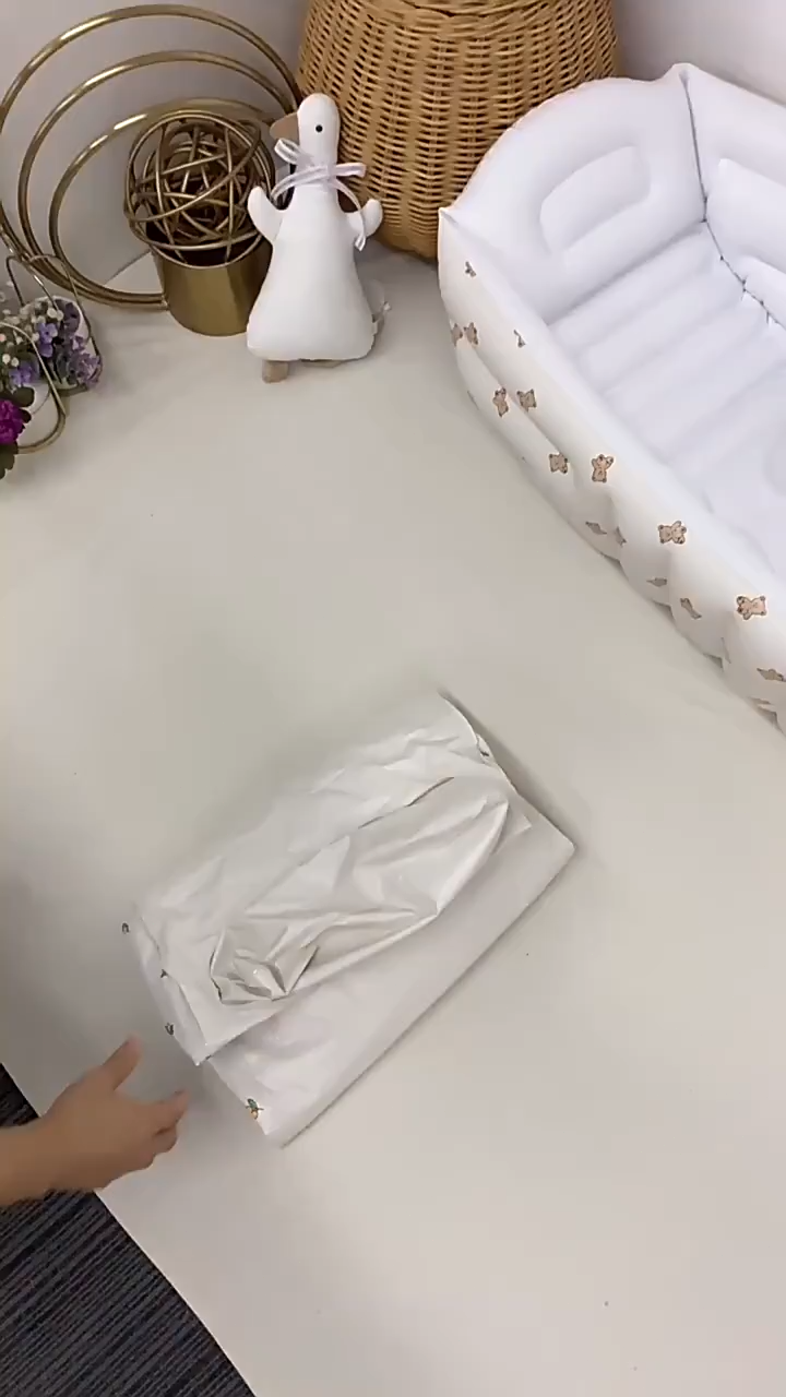 SG Multifunctional Inflatables folding baby bathtub Baby Bath tub Cute Foldable Infant Bathtub Bathing Stool